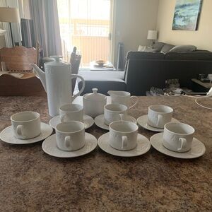 NWOT Vintage Sango Garland 8837 18 White Piece Set